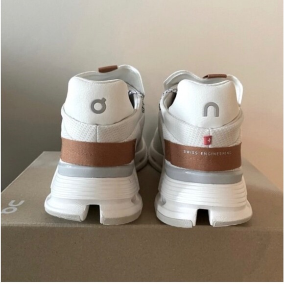 White Pearl Cloudnova - Picture 5 of 6